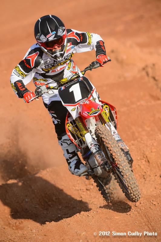 GEICO-Dec2012-Cudby-1034