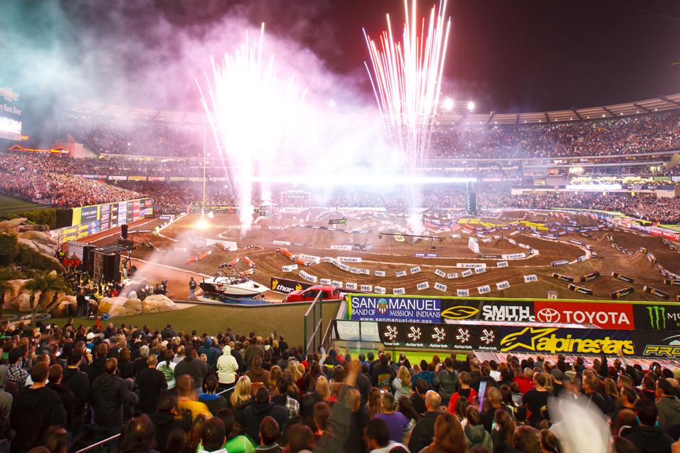 2013 Team Guide  and Race Schedules