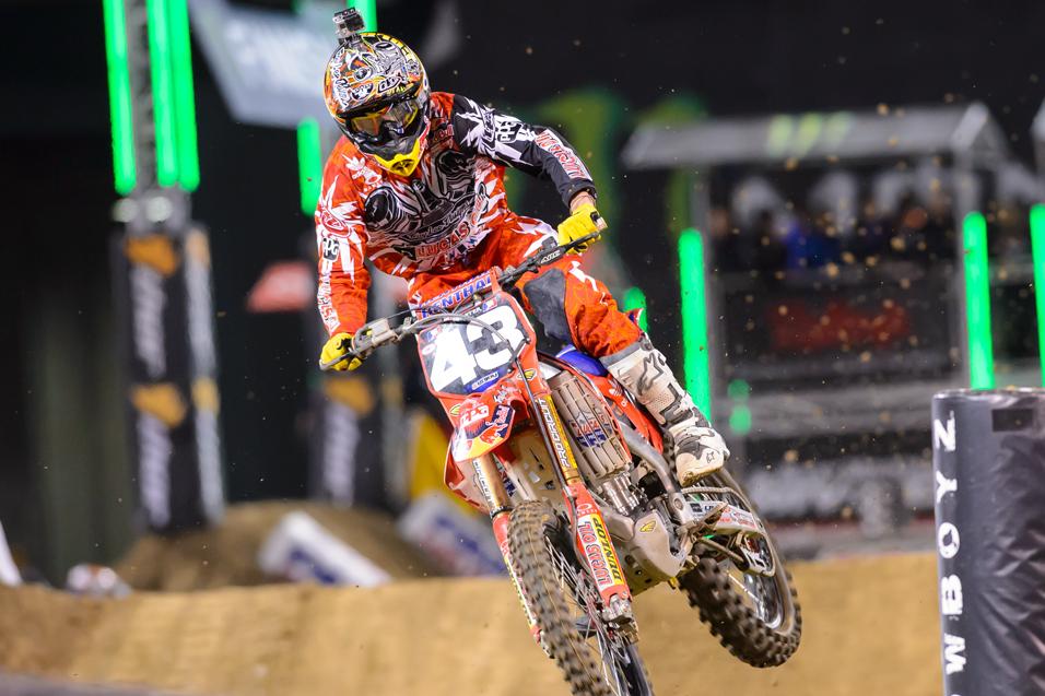 Who else can get a win in SX?