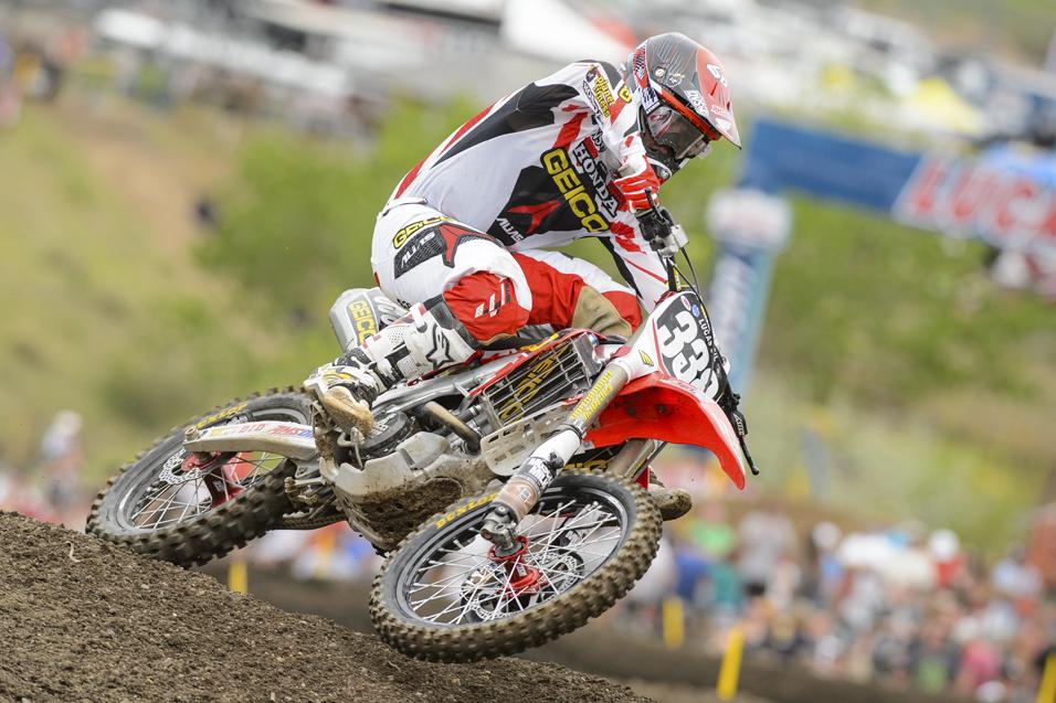 250 Words: Late  Arrival, Late Charge