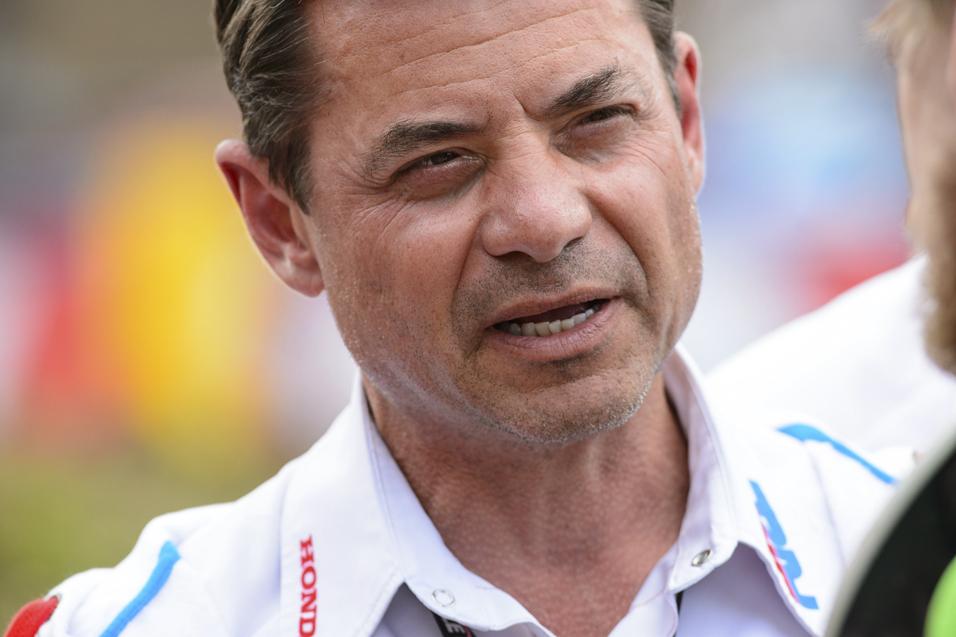 Between the  Motos: Dan Betley