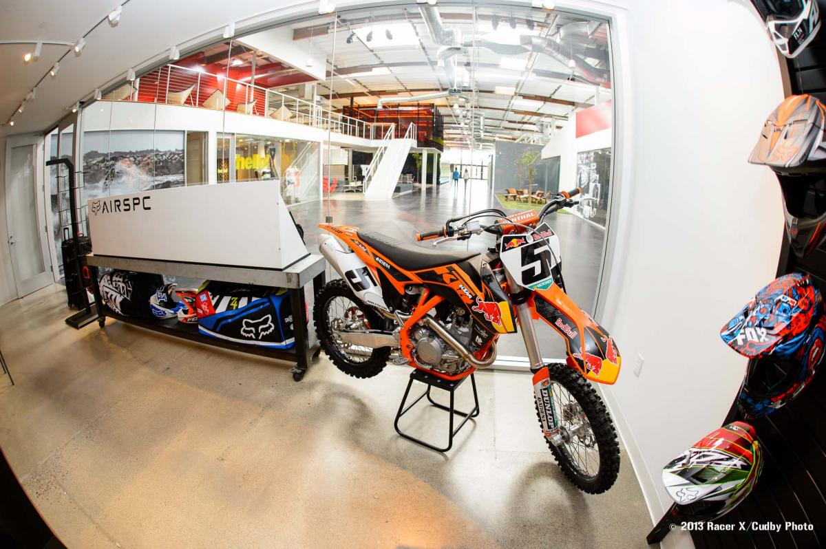 FoxShowroom-Cudby-007