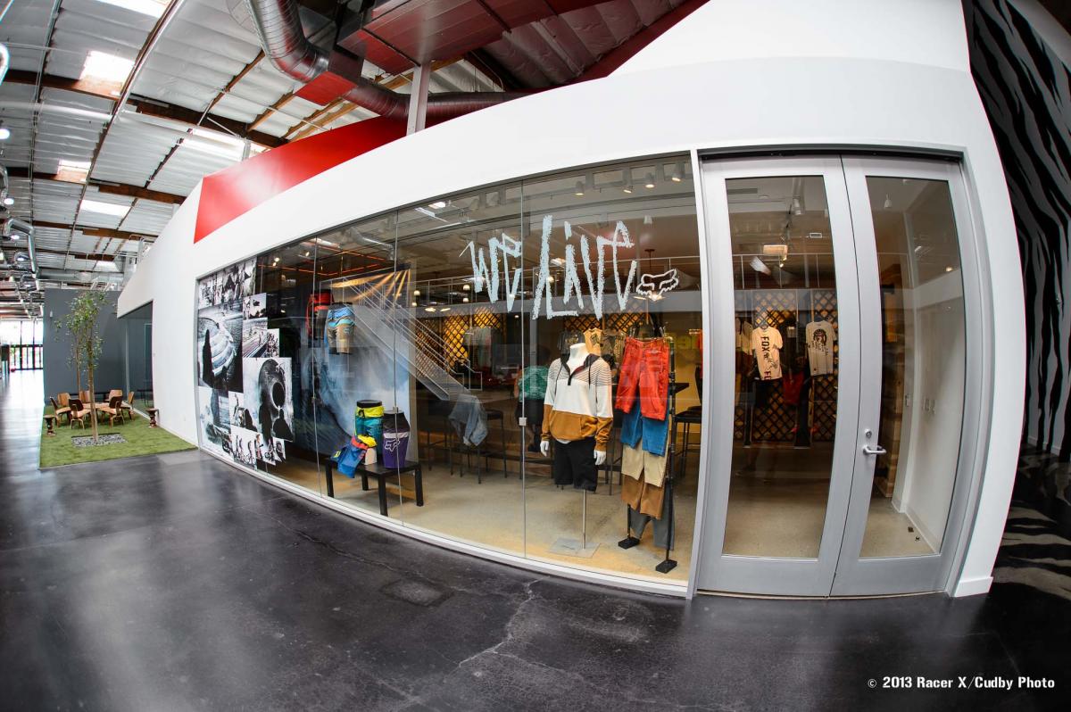 FoxShowroom-Cudby-001