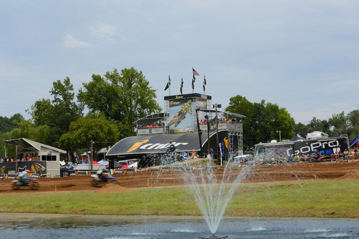 Loretta Lynn Tuesday Gallery