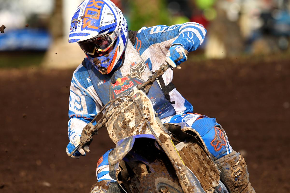 Loretta Lynn Tuesday Gallery