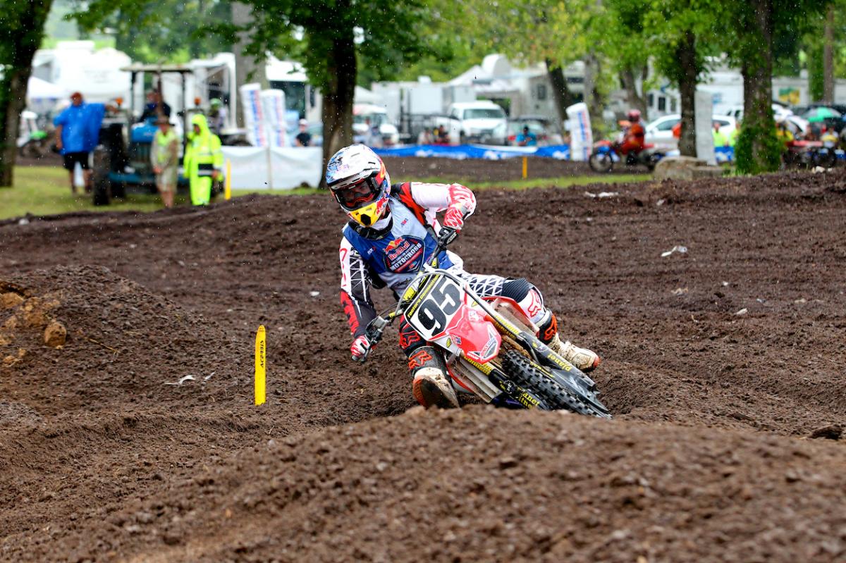 Loretta Lynn Tuesday Gallery