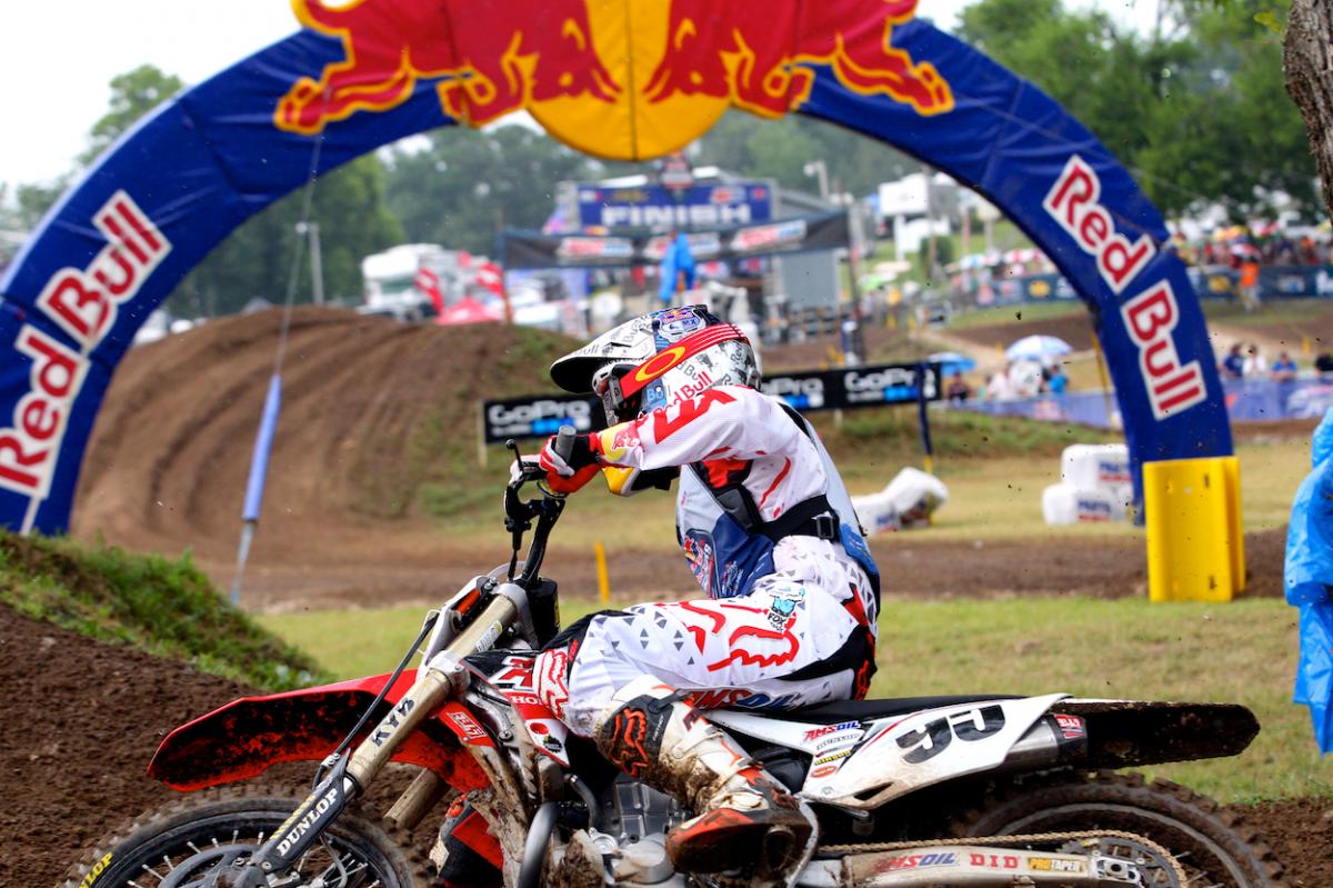 Loretta Lynn Tuesday Gallery