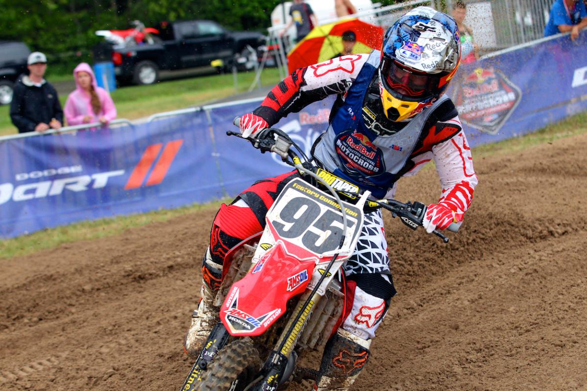 Loretta Lynn Tuesday Gallery