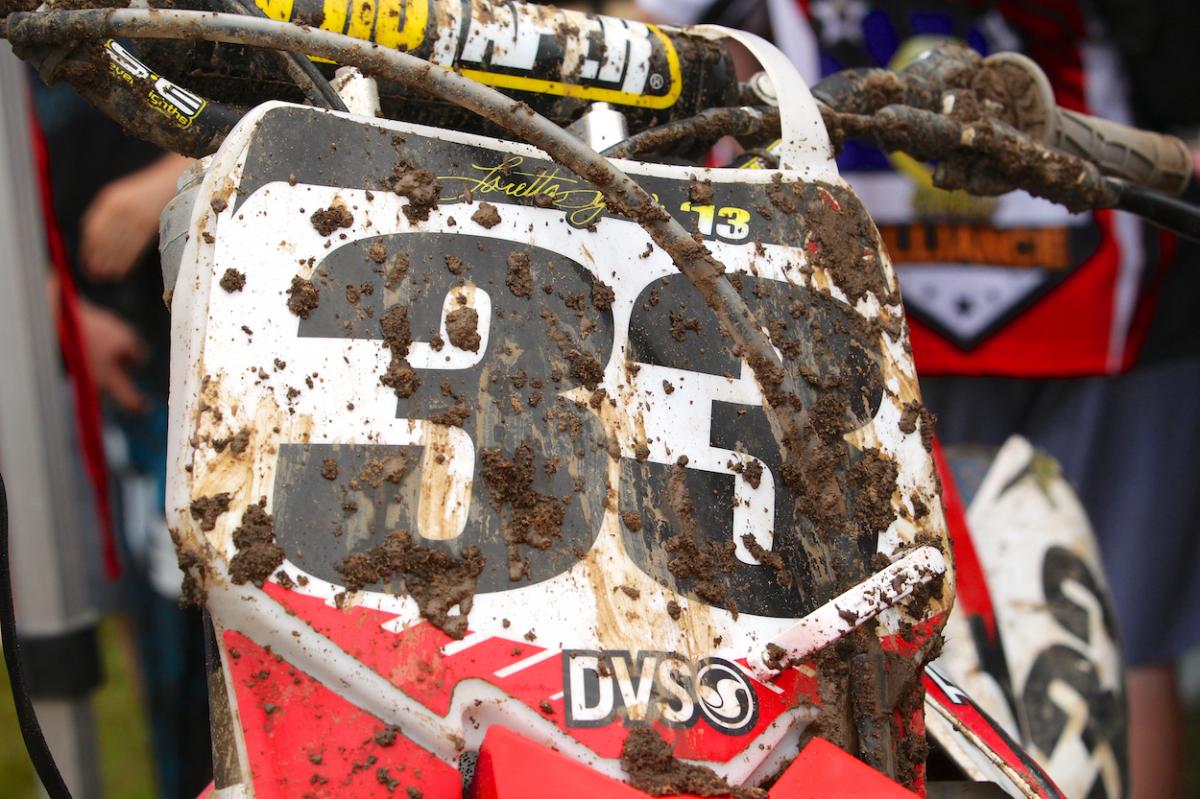 Loretta Lynn Tuesday Gallery