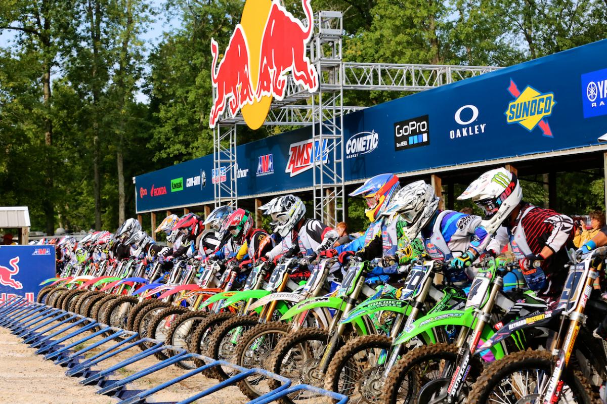 Loretta Lynn Tuesday Gallery