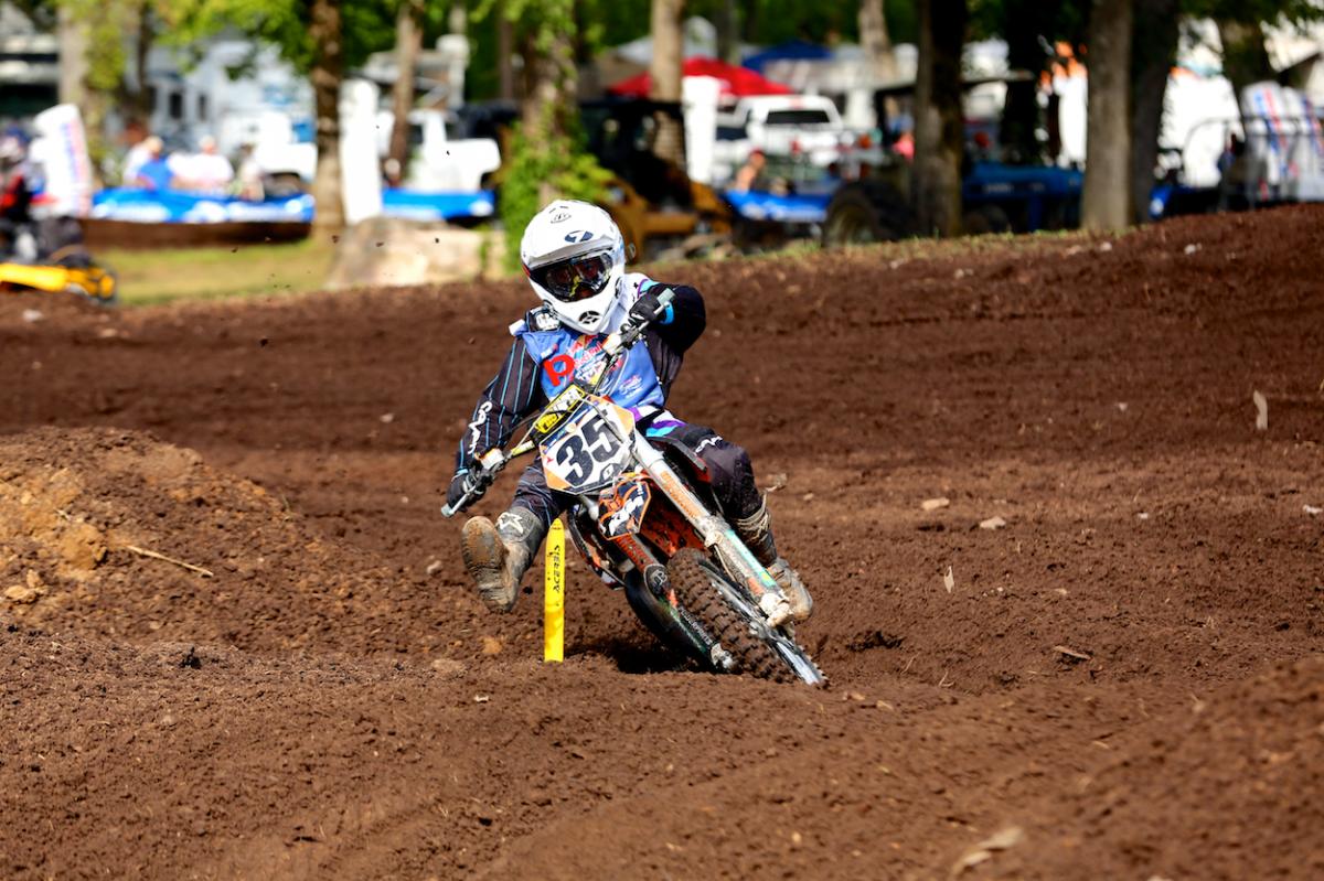 Loretta Lynn Tuesday Gallery