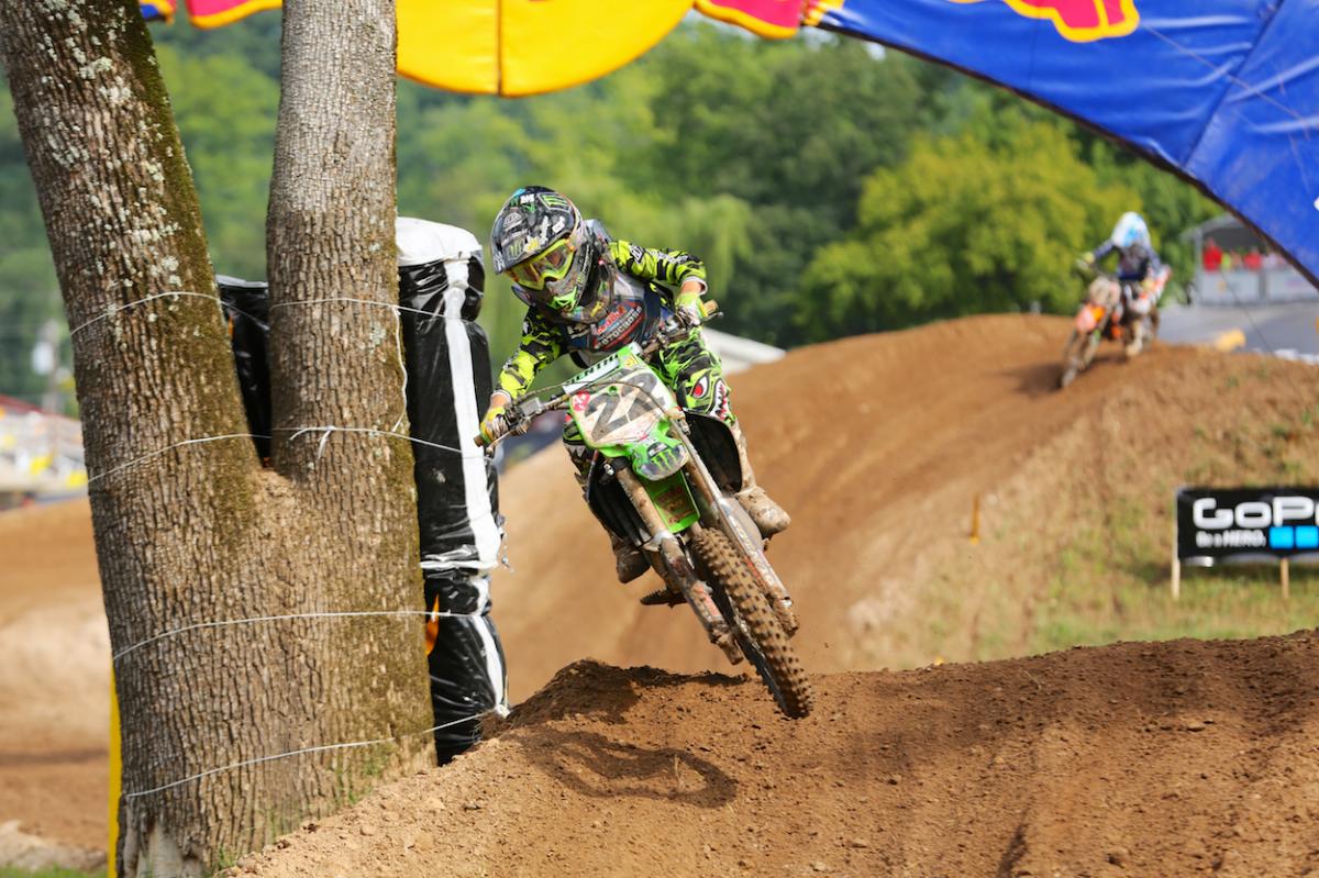 Loretta Lynn Tuesday Gallery