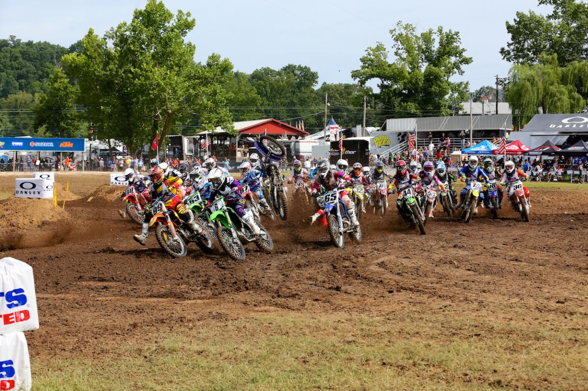 Loretta Lynn Tuesday Gallery