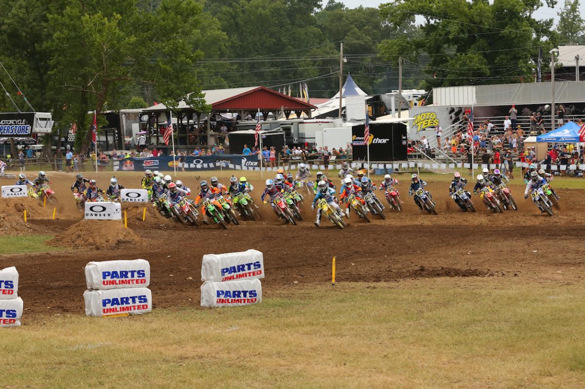 Loretta Lynn Tuesday Gallery