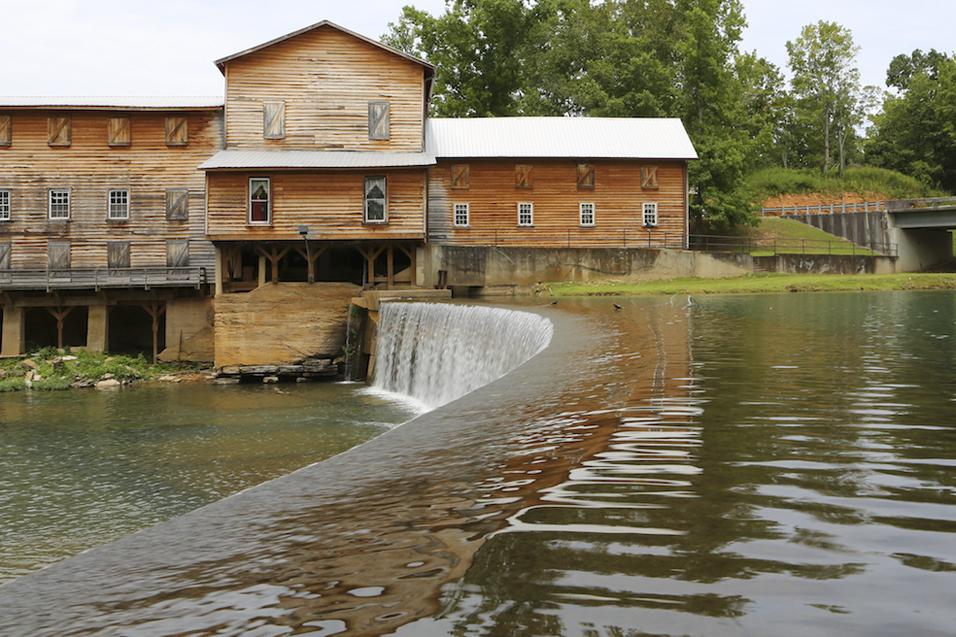 Loretta Lynn Tuesday Gallery