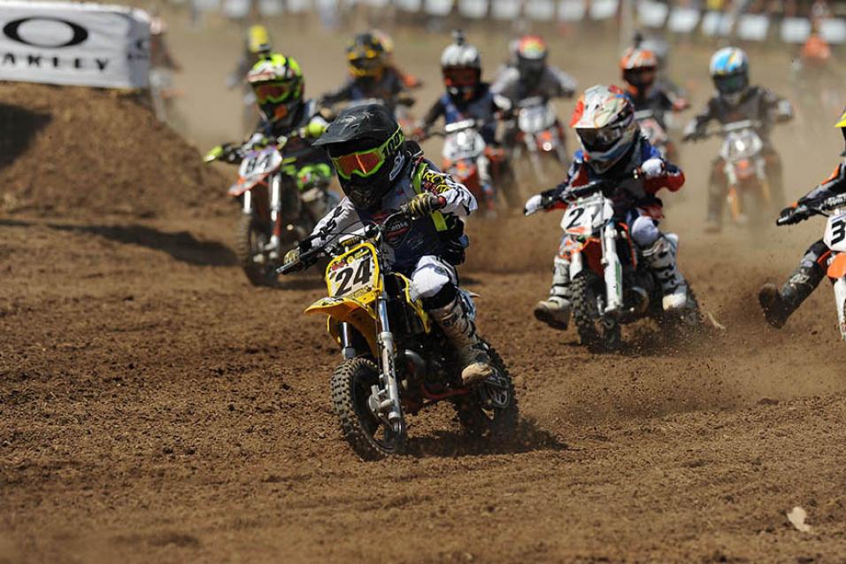 Loretta Lynn's Custom Moments: Thursday