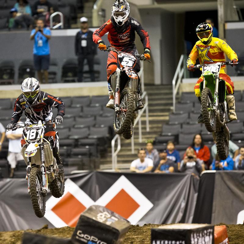 Eventual Adaptive winner Mike Schultz chases down Chris Ridgeway, with Todd Thompson in tow.