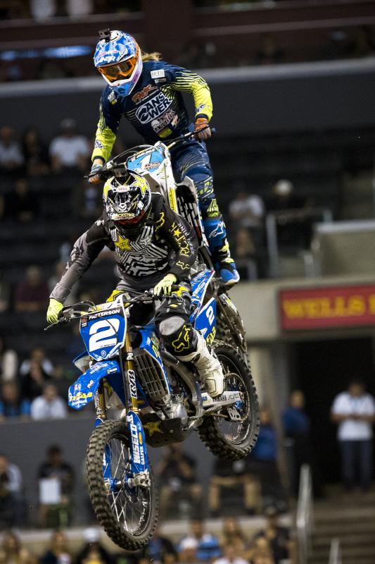Eventual winner Vicki Golden was forced to pass several riders on her way to the front, including Jessica Patterson who she is behind here. 