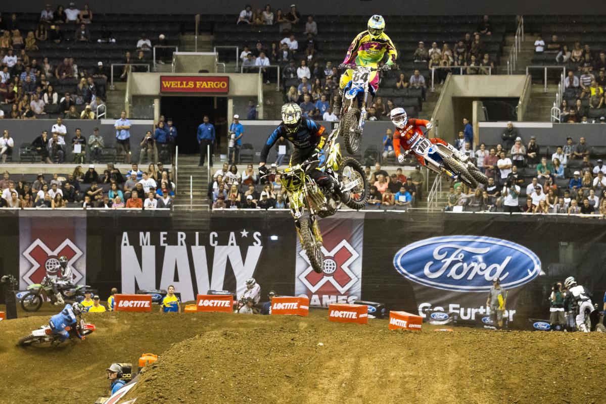 As Brayton and Hill began battling one another, Chris Blose quietly snuck his way into the mix, making for a three-way dogfight for the lead spot. Behind the trio, Reedy was slowly making up ground as well in fourth.