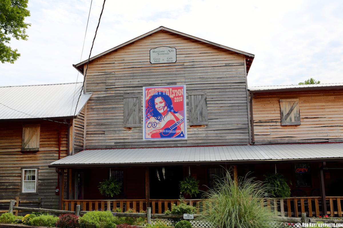 Last Look: Loretta Lynn's