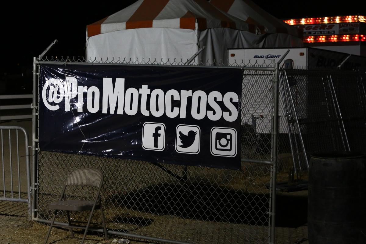 BDW52857-2732258199-O