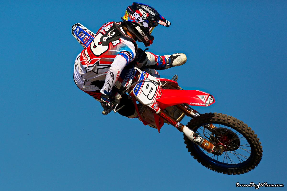 BDW56975-2732259325-O