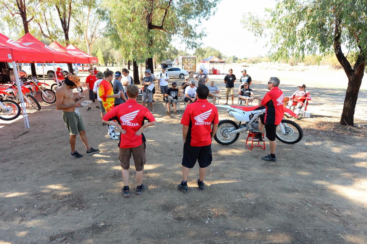 2014HondaCRF250intro-Cudby-009
