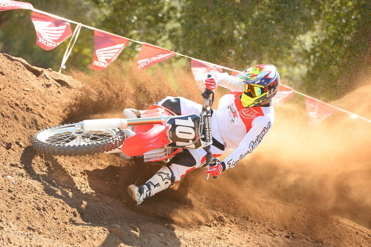 2014HondaCRF250intro-Cudby-010