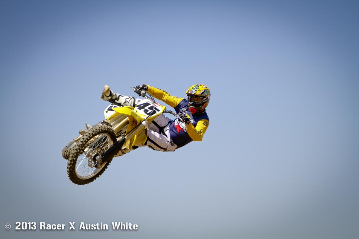 2014 Suzuki RM-Z450 Intro