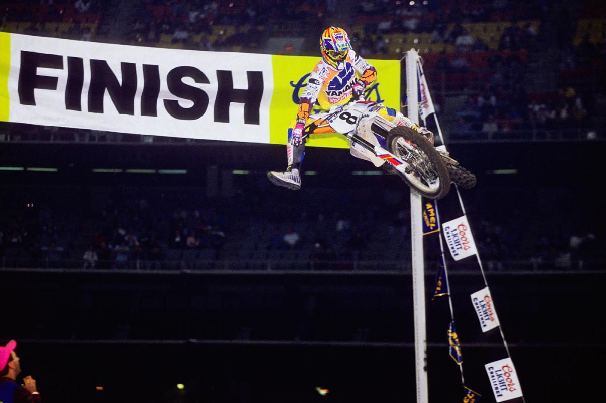 Damon Bradshaw was a beast on the YZ250. Here he is winning the Houston Supercross for the third time in four years.