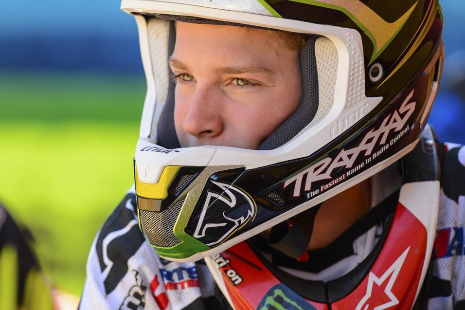 250 Words: Email XChange