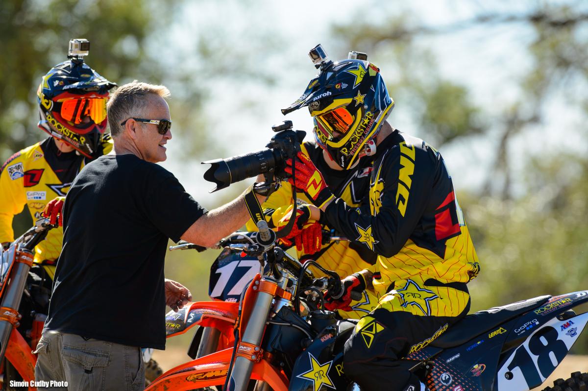 The team checking out some Cudby photos