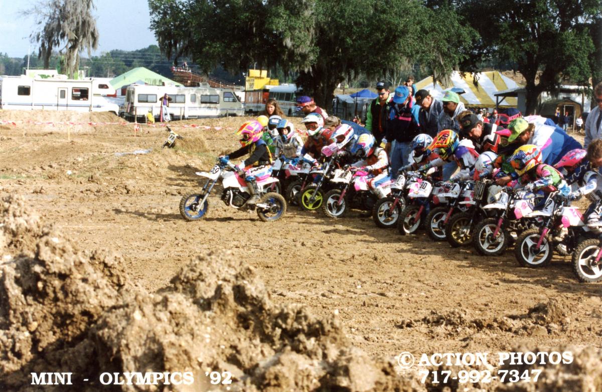 Small bike start / Thom Vetty photo