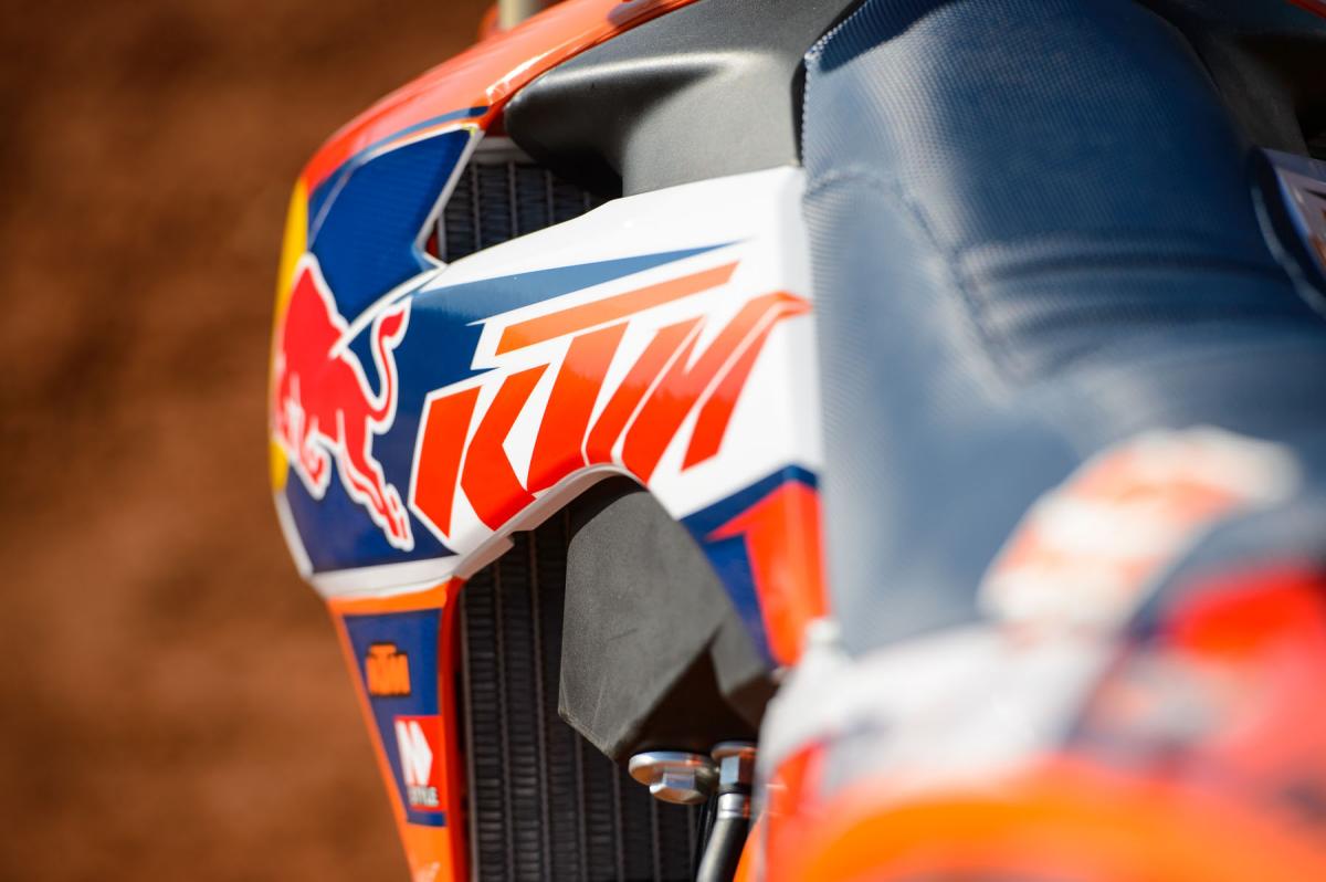 Red Bull KTM 450SX-F Motorcycle