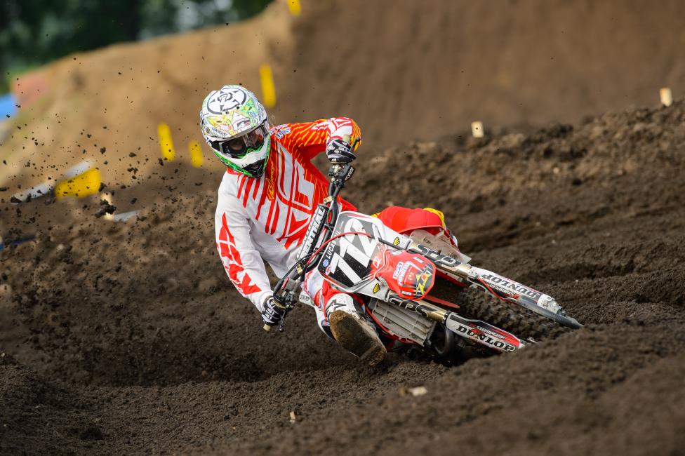 Starling lives and trains in Florida.  