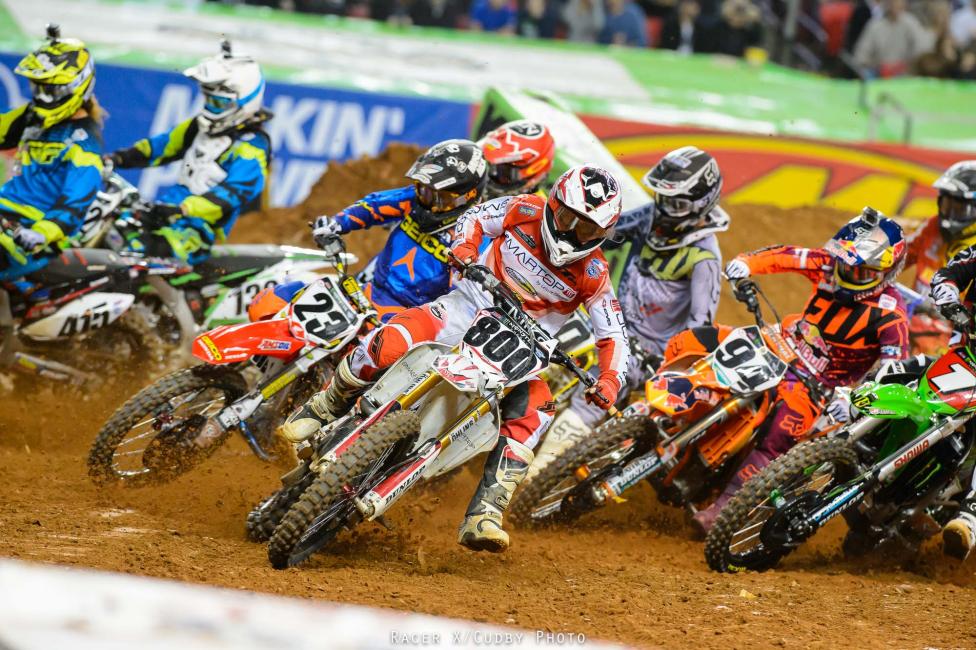 Holeshot artist Mike Alessi was back in form tonight. The MotoConcepts rider led James Stewart, Ryan Villopoto, Ken Roczen and Ryan Dungey into the first turn, but Stewart didn’t hold second for long.