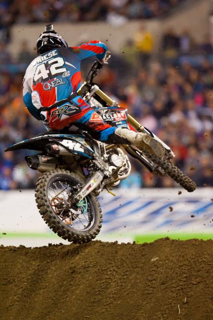 Factory Metal Works/Club MX’s Vince Friese would lead the 250SX class around the first corner, grabbing the holeshot over Monster Energy/Pro Circuit teammates Adam Cianciarulo and Martin Davalos.