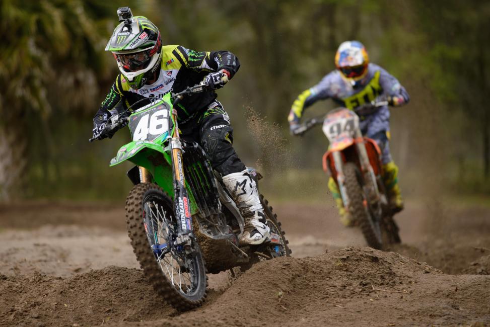 Adam Cianciarulo leads Ken Roczen around the track at RV's.