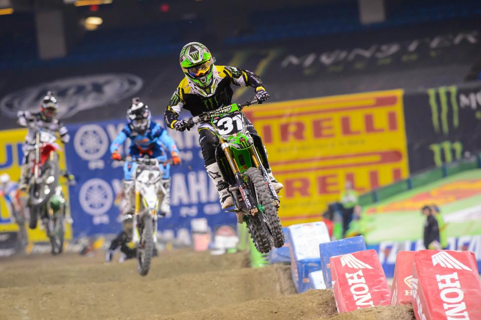 Martin Davalos takes the East Region points lead to St. Louis for the first time all season. 