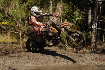 Mullins Heads to Round 3 with Points Lead