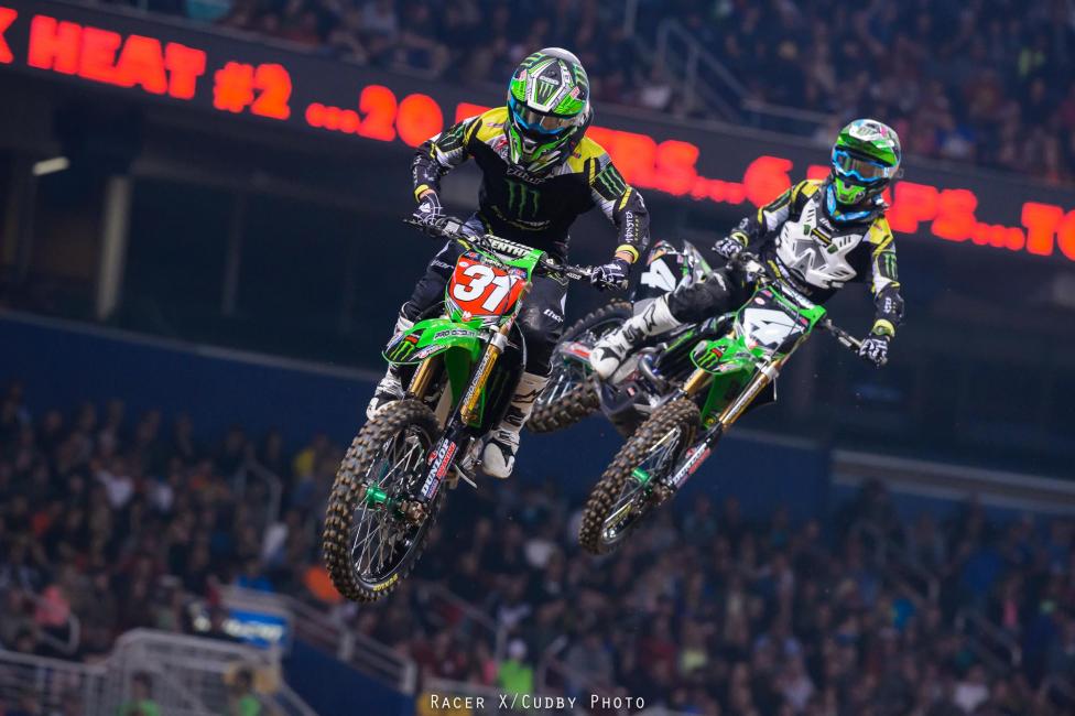 Martin Davalos kept the momentum running from his heat race win into the main.Photo: Cudby