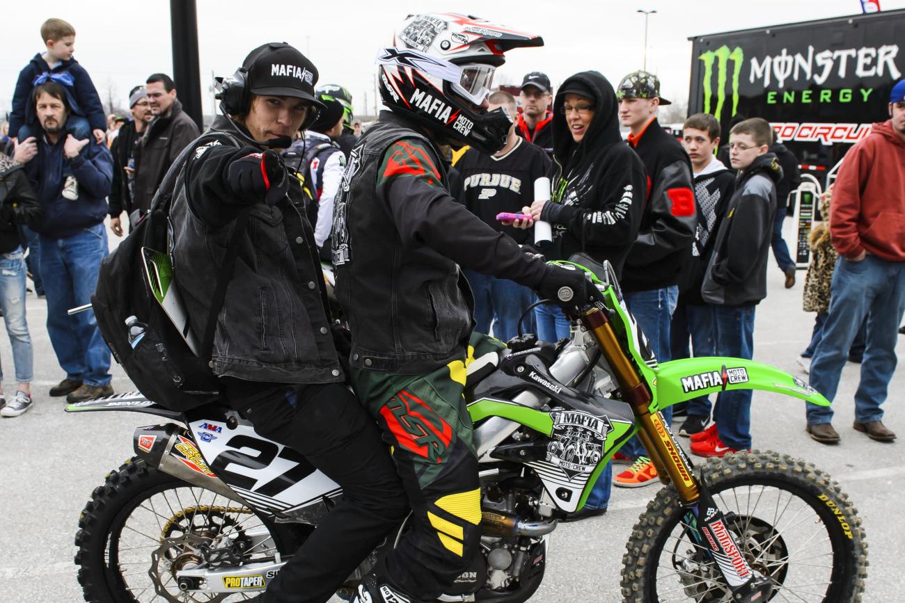 Racer X Films: Mechanic Talk with Daniel Castloo