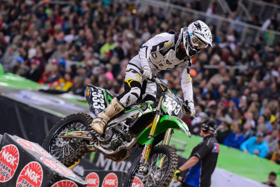 Gannon Audette relies on the guys from the Legends and Heroes display to carry his bike from race to race. Privateers gotta do what privateers gotta do! 