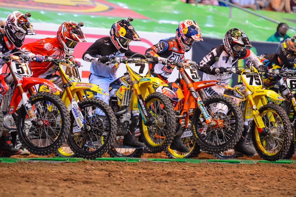 Who is still trying to make gains in supercross? 