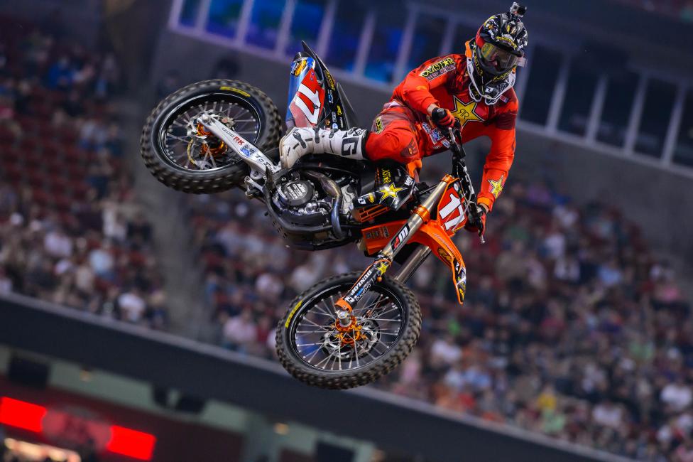 Jason Anderson now holds an 11 point lead in the 250SX West Region.  