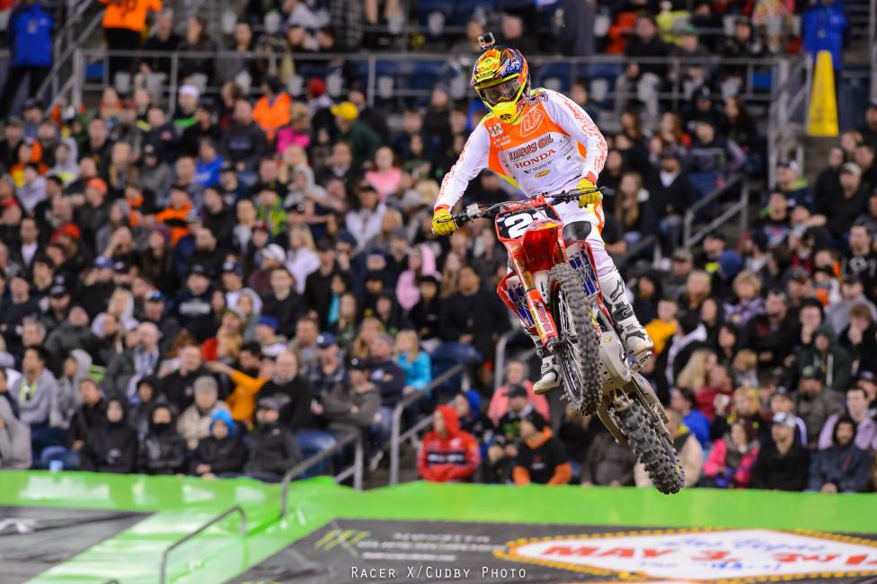 Cole Seely stayed in the 250SX title hunt with a win Saturday. 