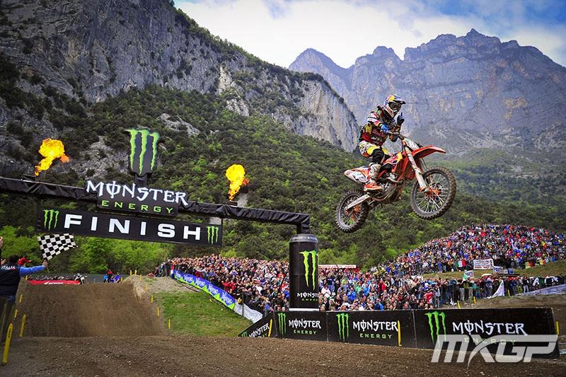 Herlings returned from injury to capture the MX2 overall. 