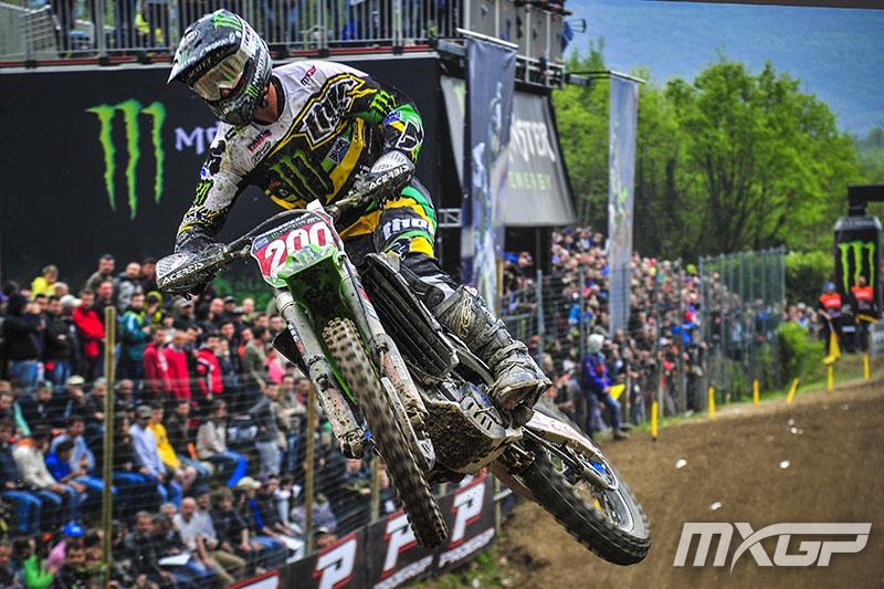 Arnaud Tonus is still in command of the MX2 red plate. 