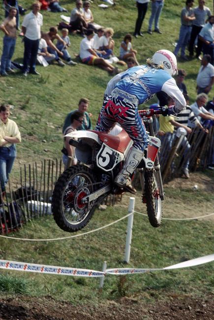 Like Moore, Mike Healey went abroad early and stayed for several seasons, winning GPs in both the 125 and 250 class (and very nearly the 1991 250cc title). 