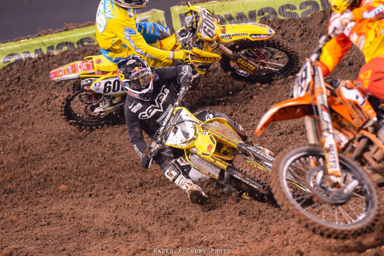 James Stewart Suffers Knee Injury in New Jersey